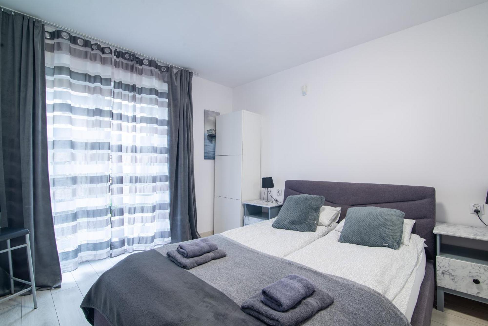 I I Z Lazienkami Apartament *